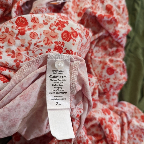 LuLaRoe Valentina - Picture 4 of 5